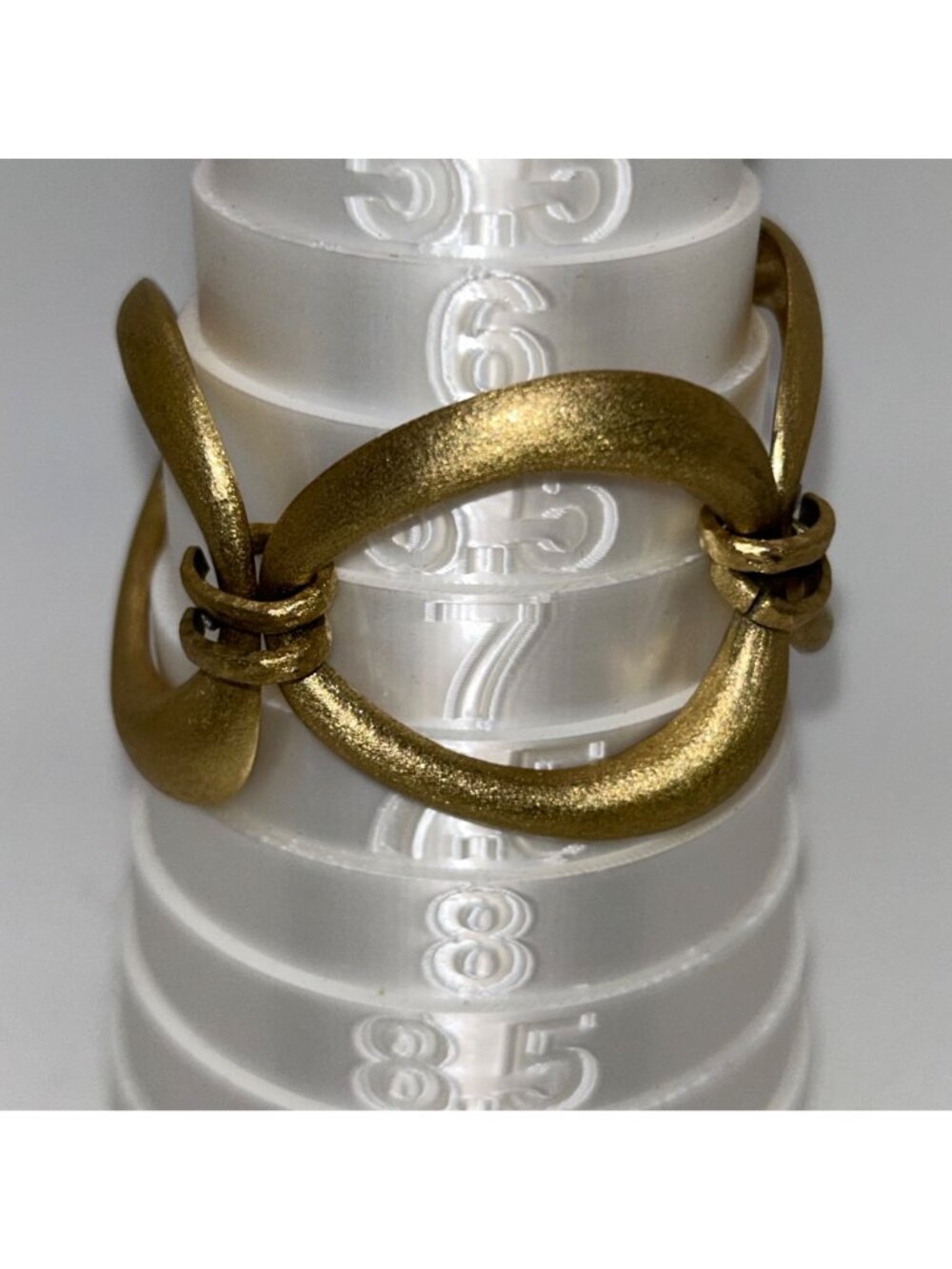 Rivka Friedman Brushed Gold-tone Oval Link Bracelet Clad Textured Statement - Picture 14 of 14